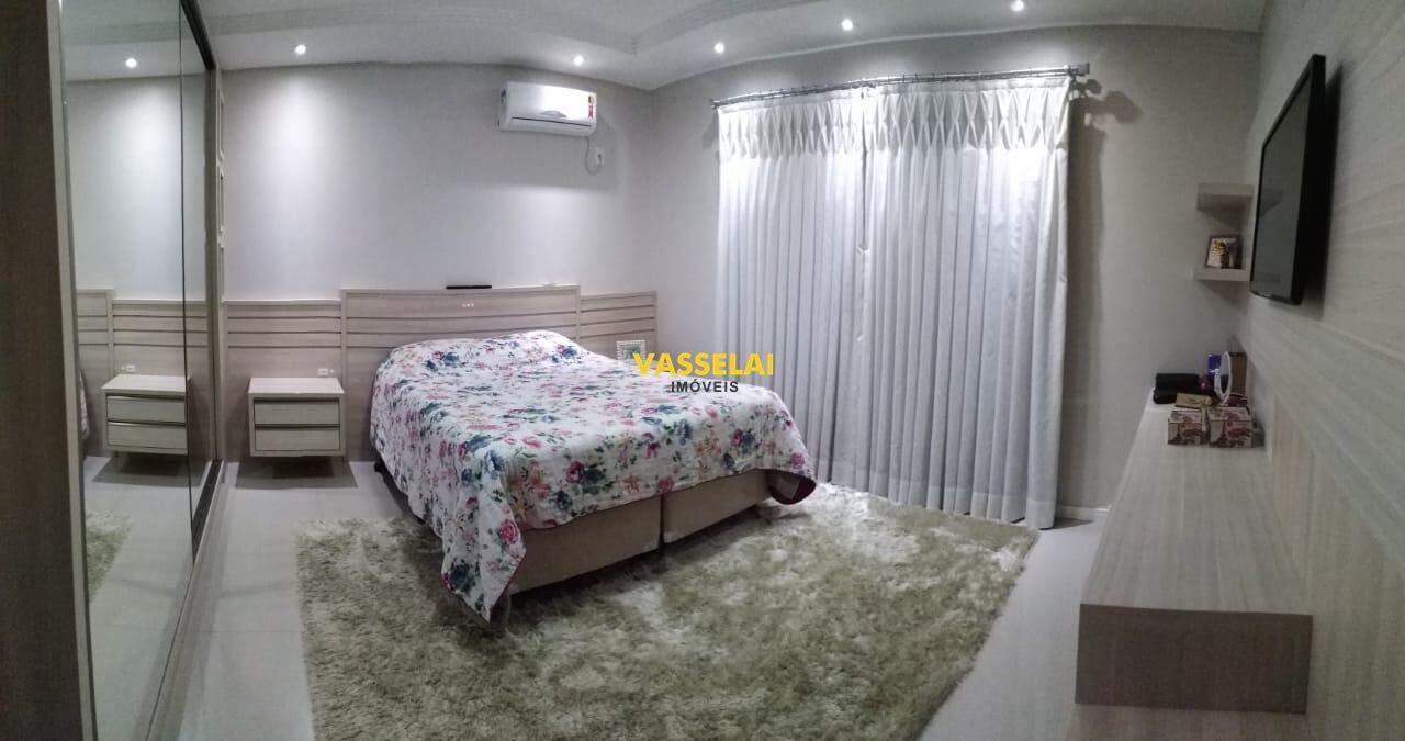 Casa à venda no Vila Nova: 