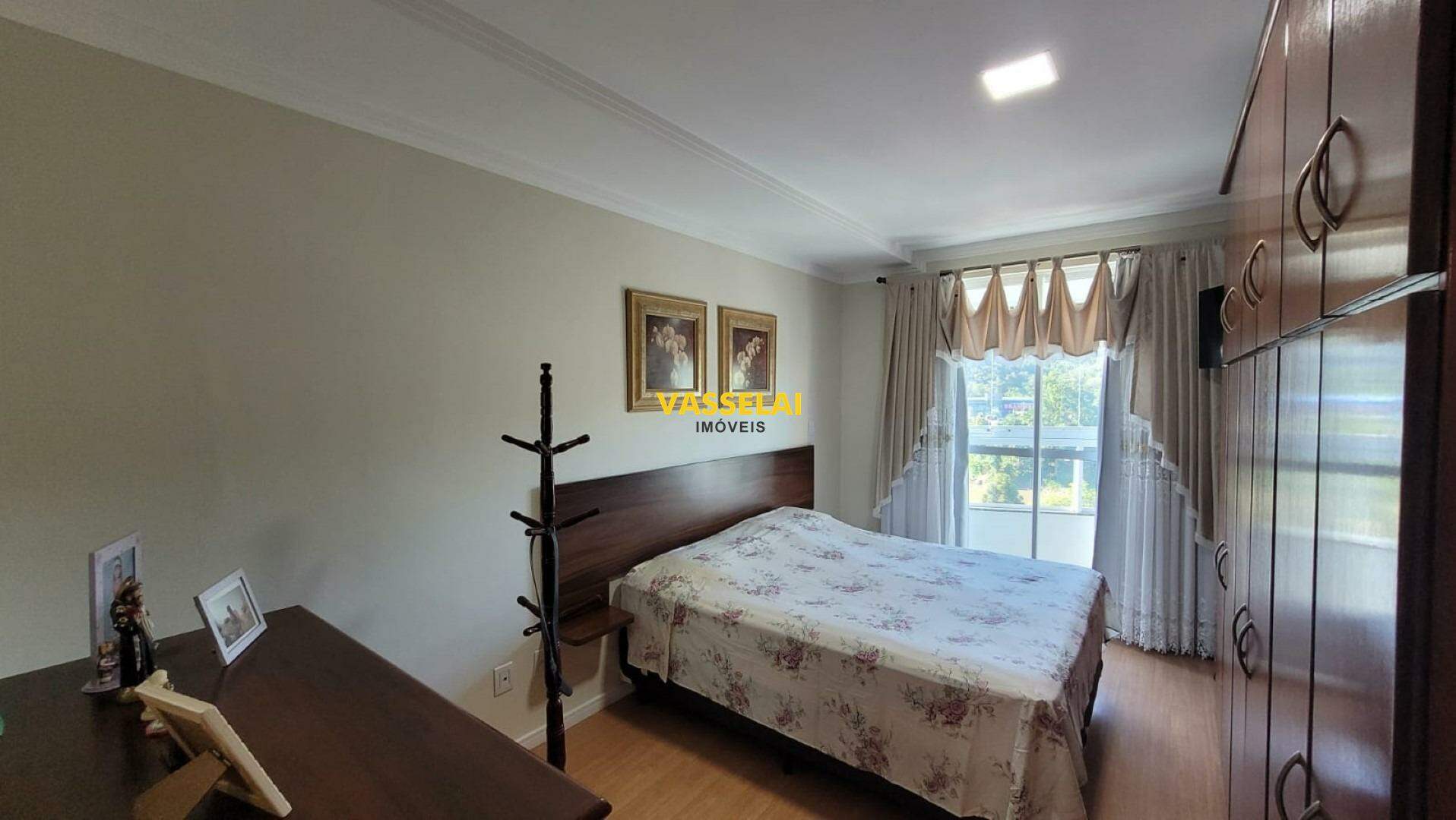 Apartamento à venda no Budag: 