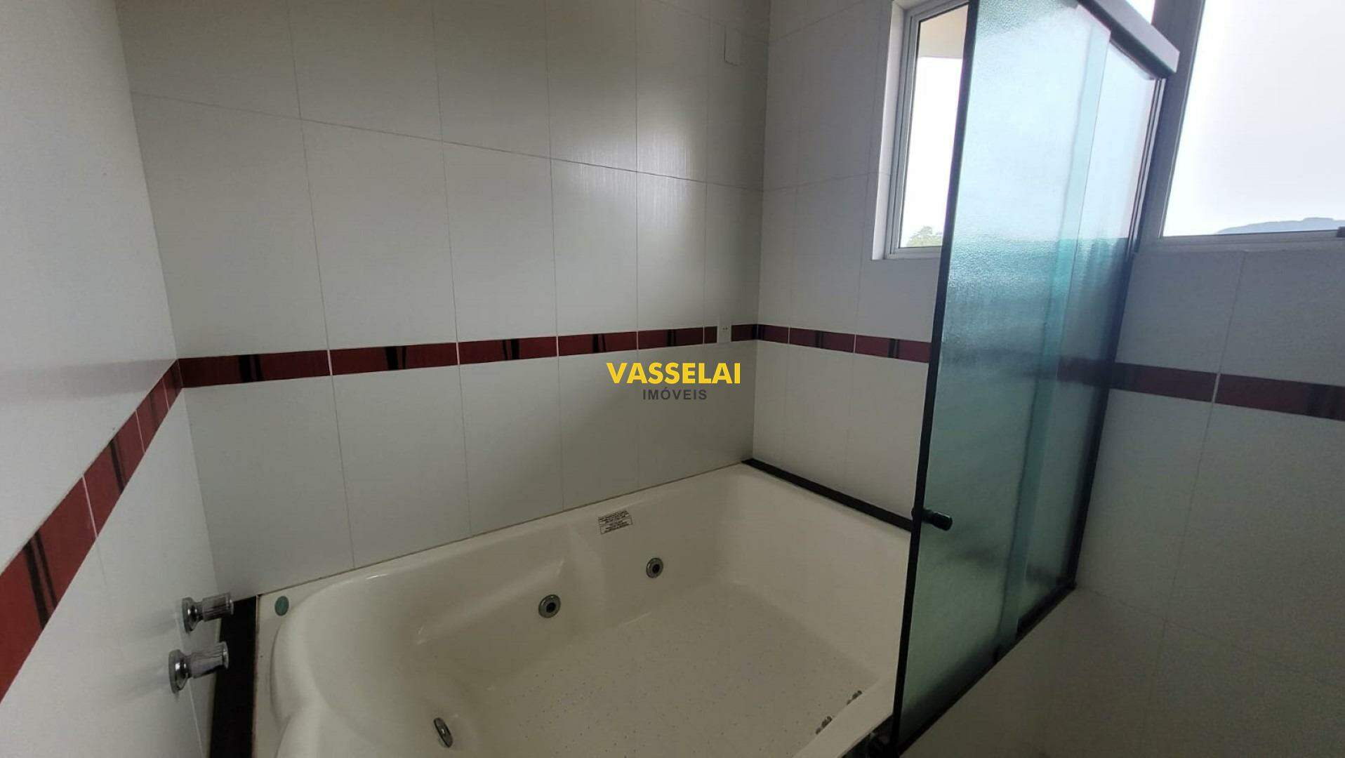 Casa à venda no Fundo Canoas: 