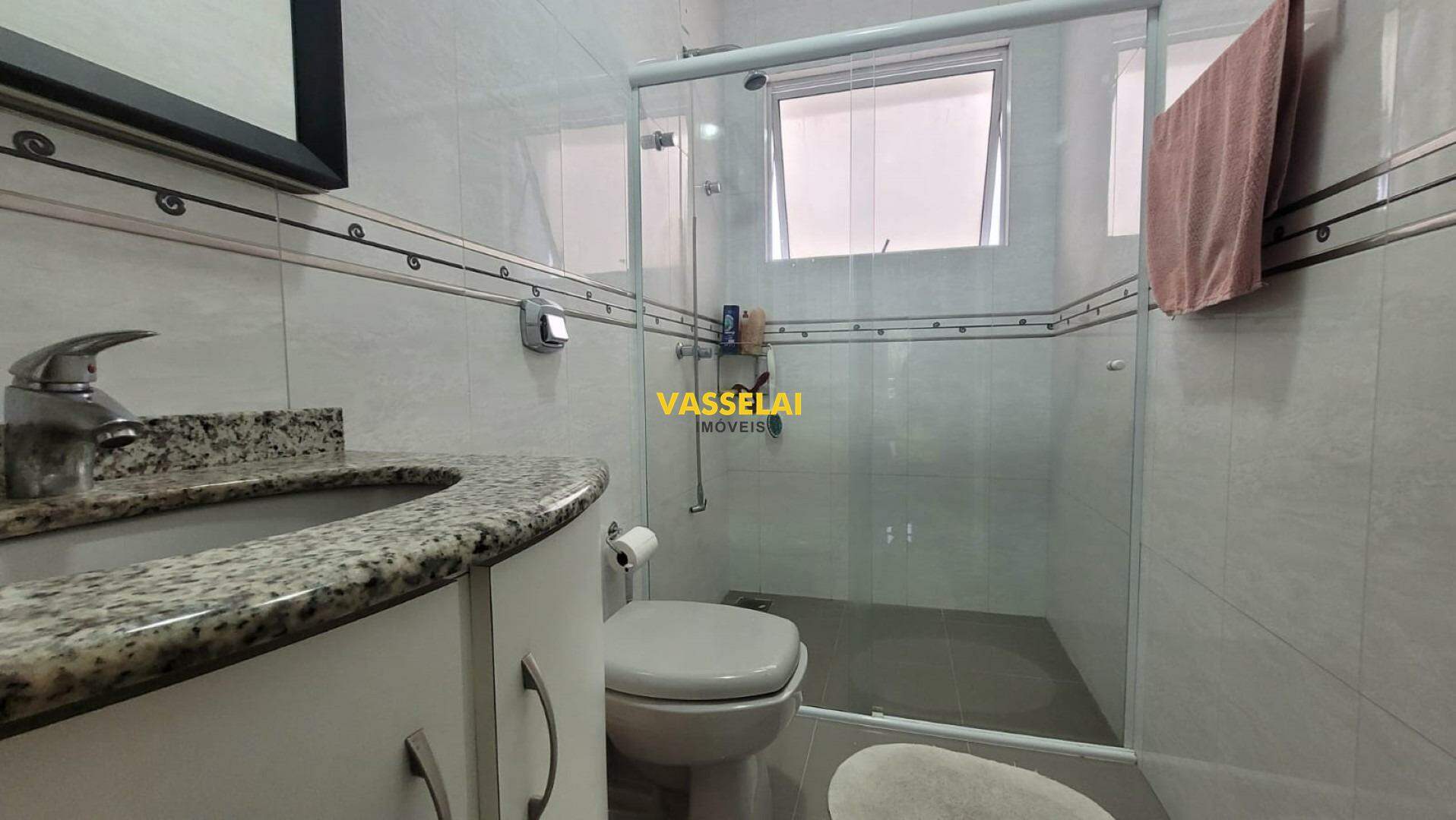 Casa à venda no Fundo Canoas: 