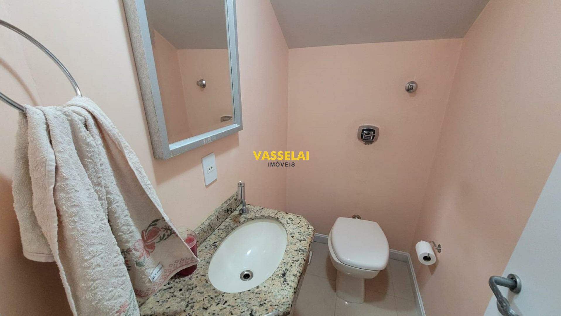 Casa à venda no Fundo Canoas: 