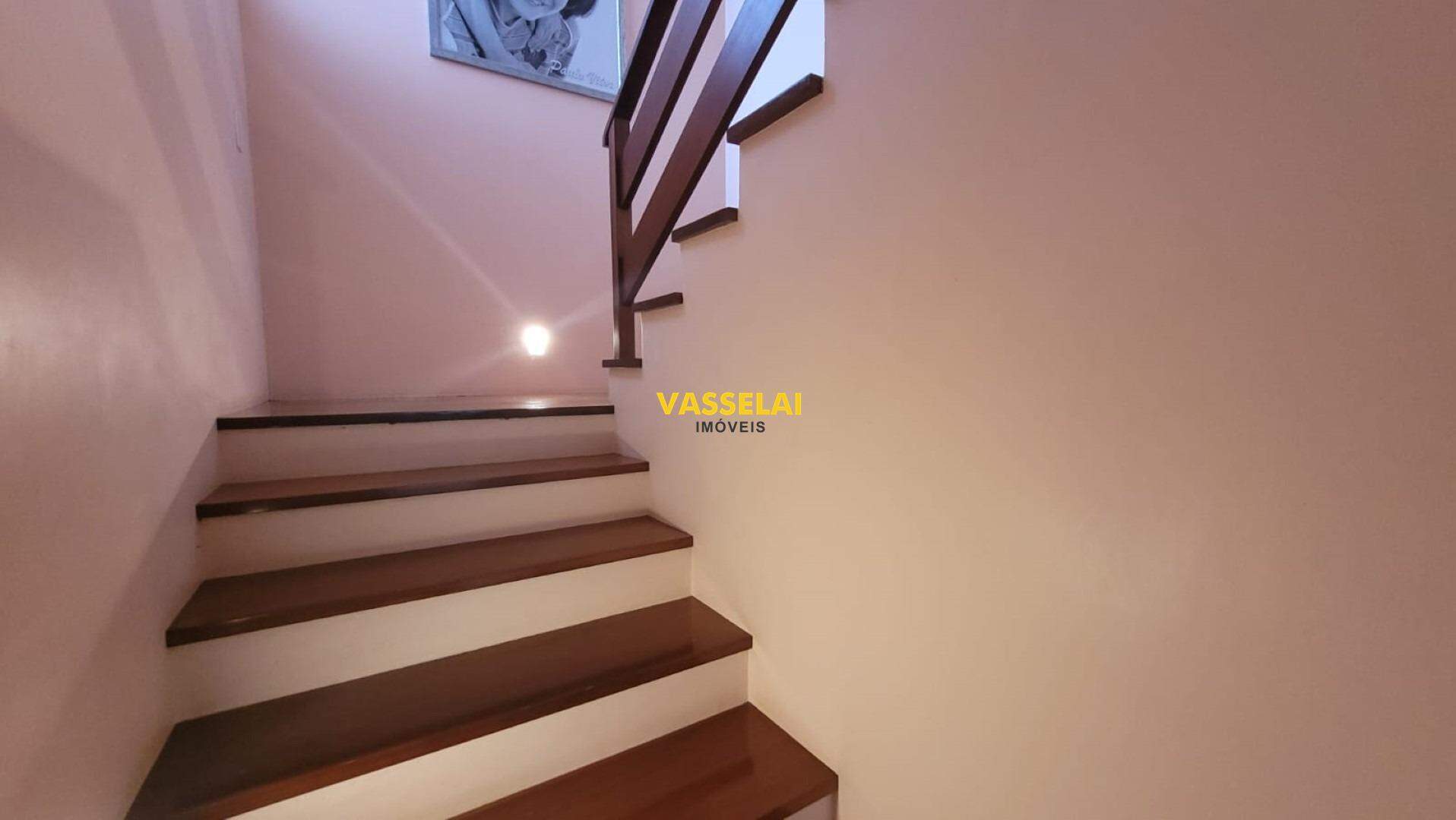 Casa à venda no Fundo Canoas: 