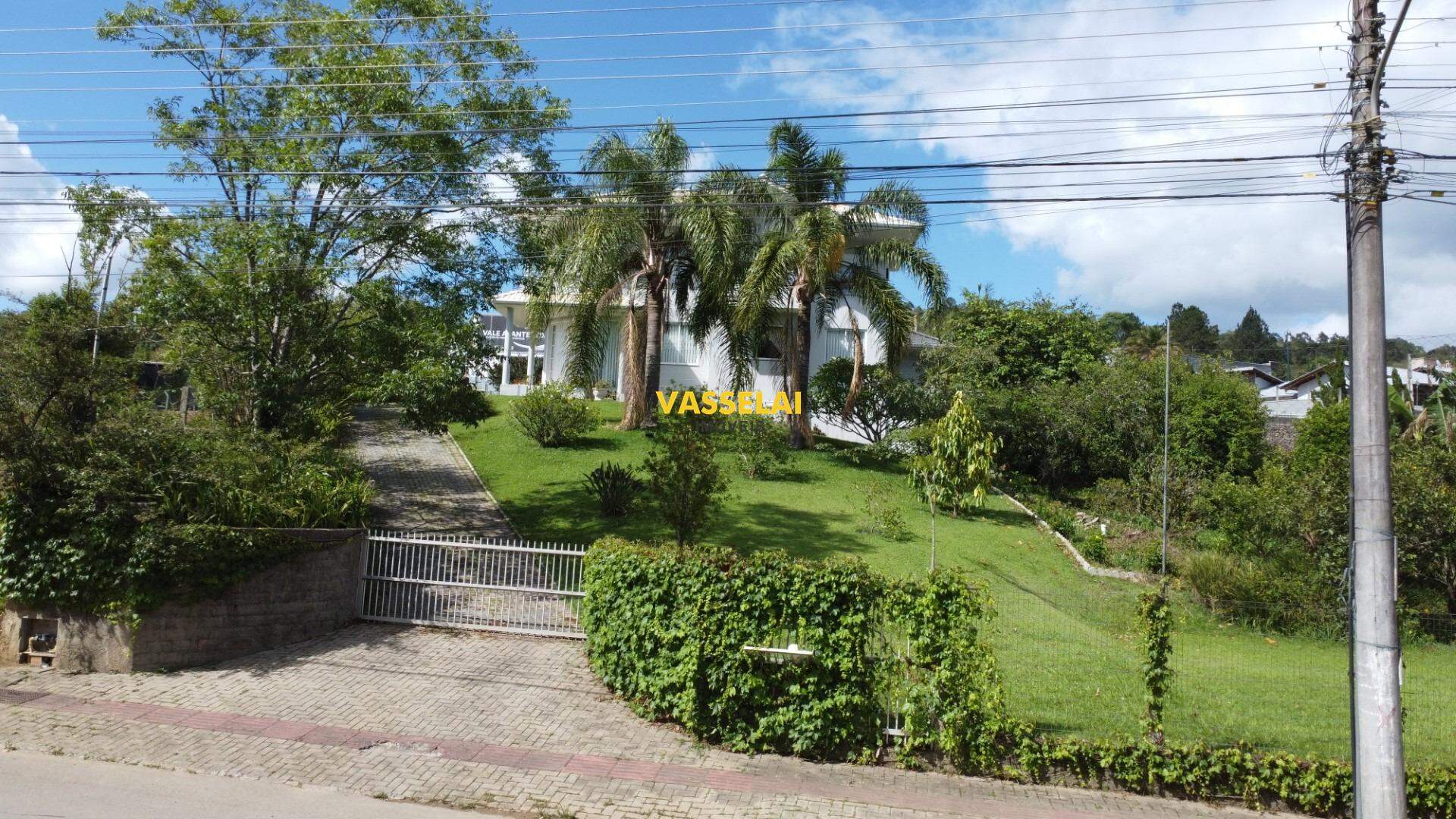 Casa à venda no Fundo Canoas: 
