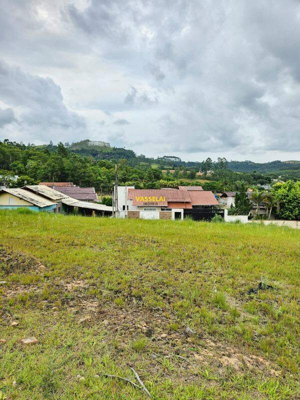 Terreno à venda no Caçador: 