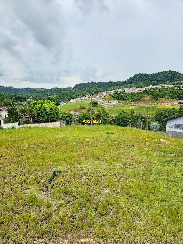 Terreno à venda no Caçador: 