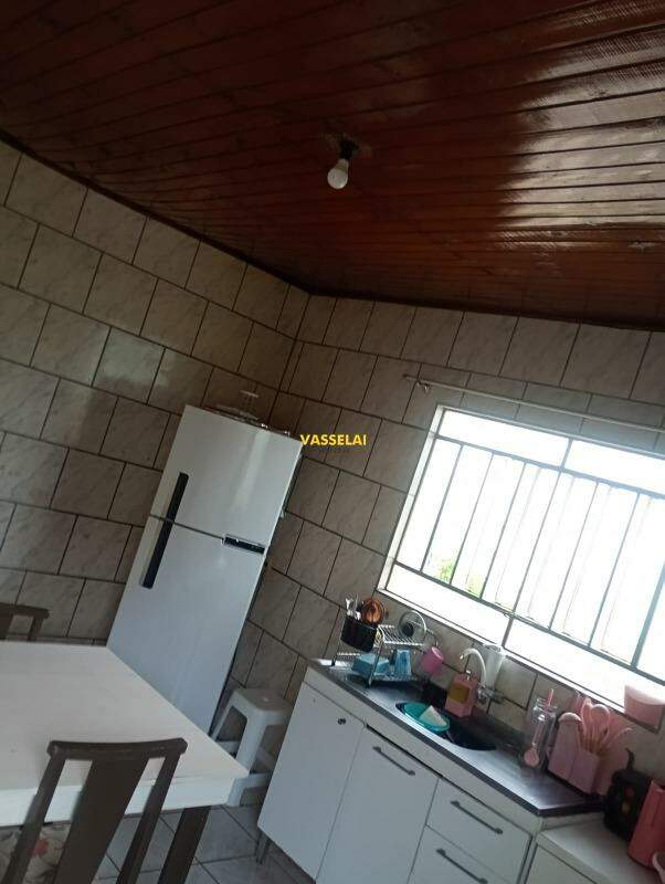 Casa à venda no Budag: