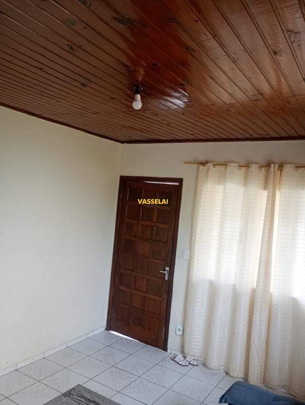 Casa à venda no Budag: 