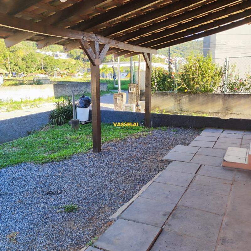 Casa à venda no Budag: