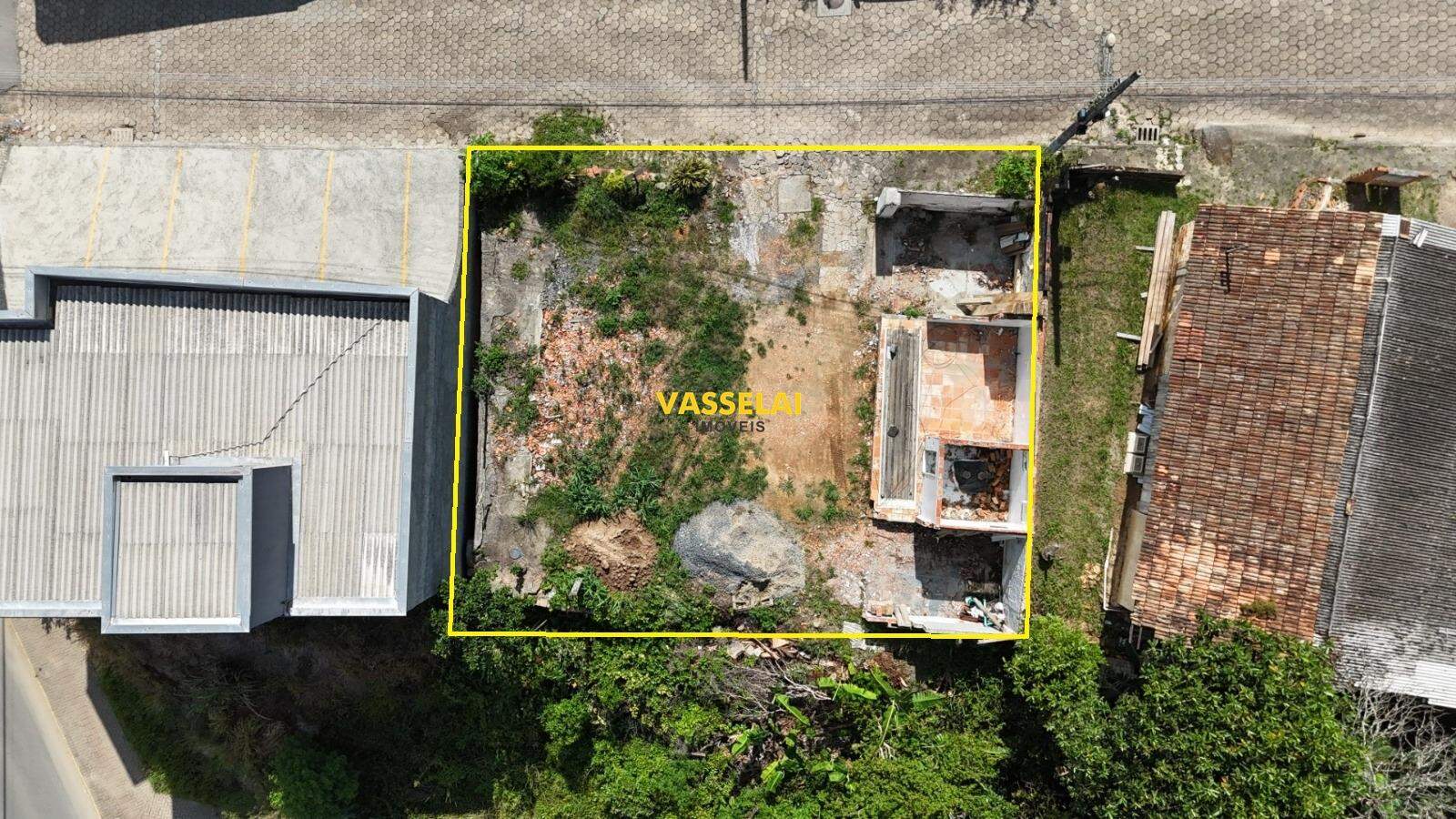 Terreno à venda no Santana: 