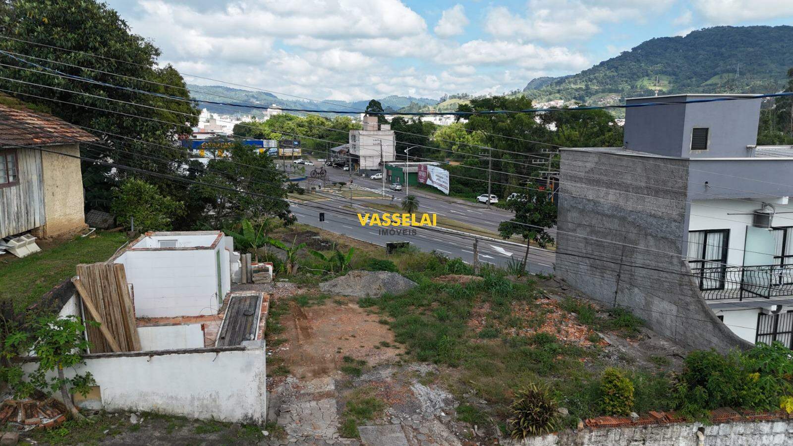 Terreno à venda no Santana: 