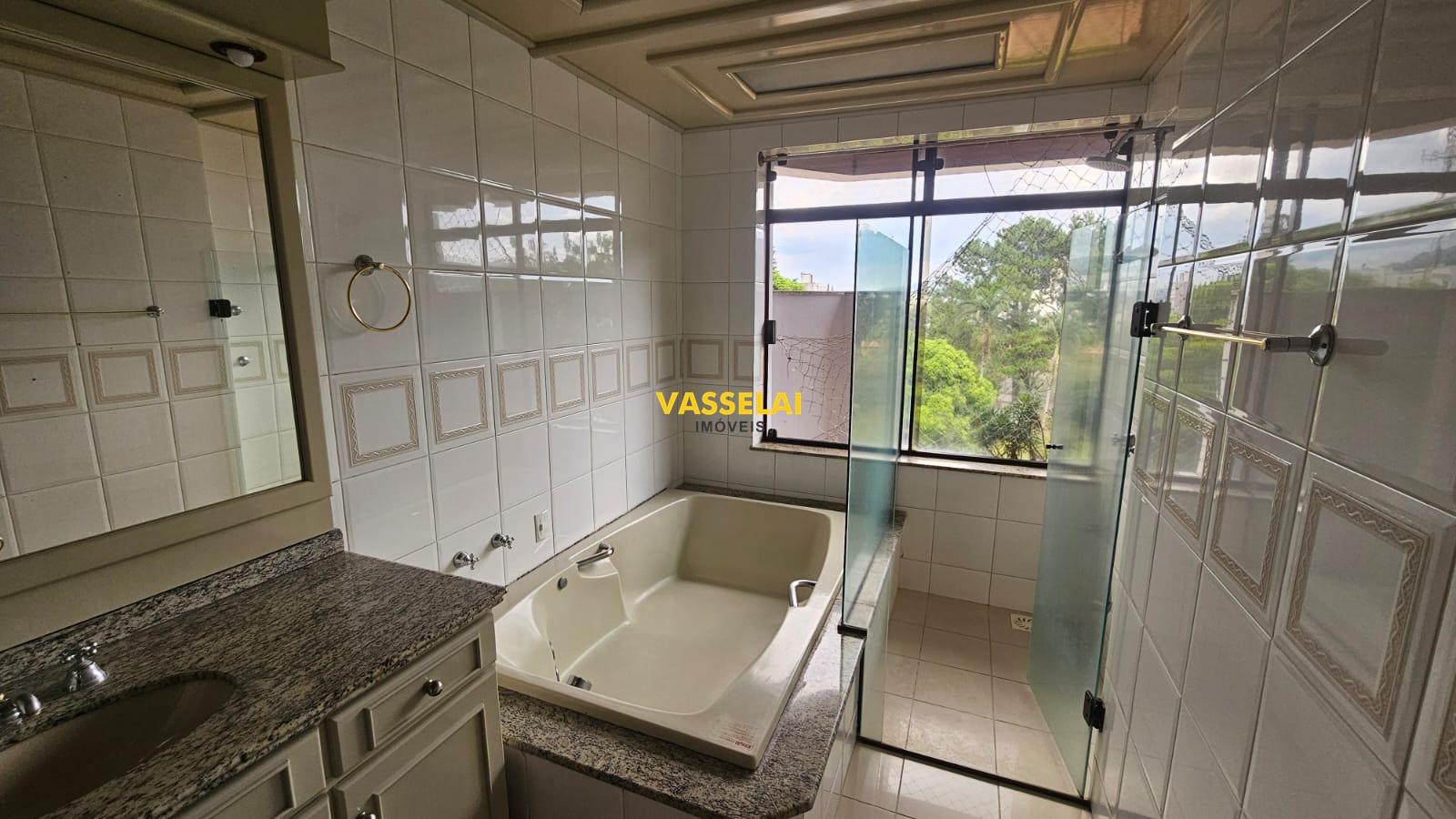 Apartamento à venda no Jardim América: 