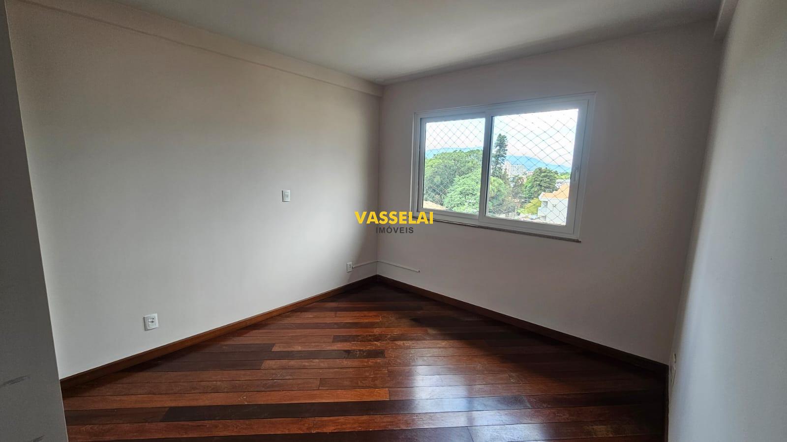 Apartamento à venda no Jardim América: 