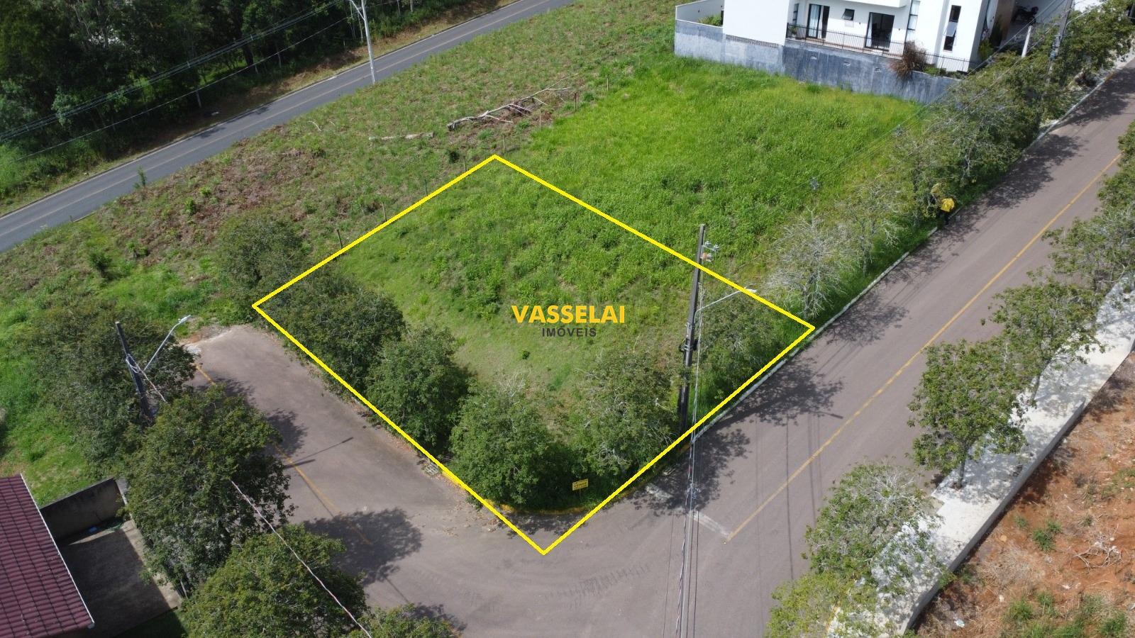 Terreno à venda no Laranjeiras: 