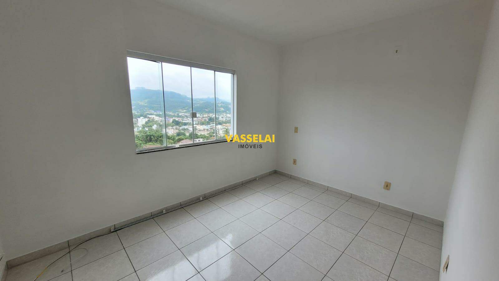 Apartamento à venda no Eugênio Schneider: 