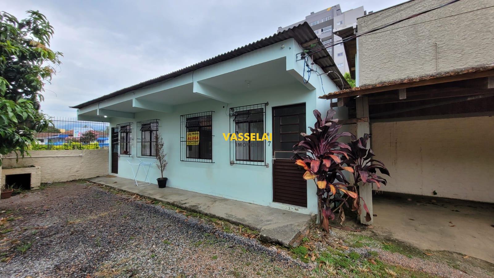 Kitnet para aluguel no Jardim América: 