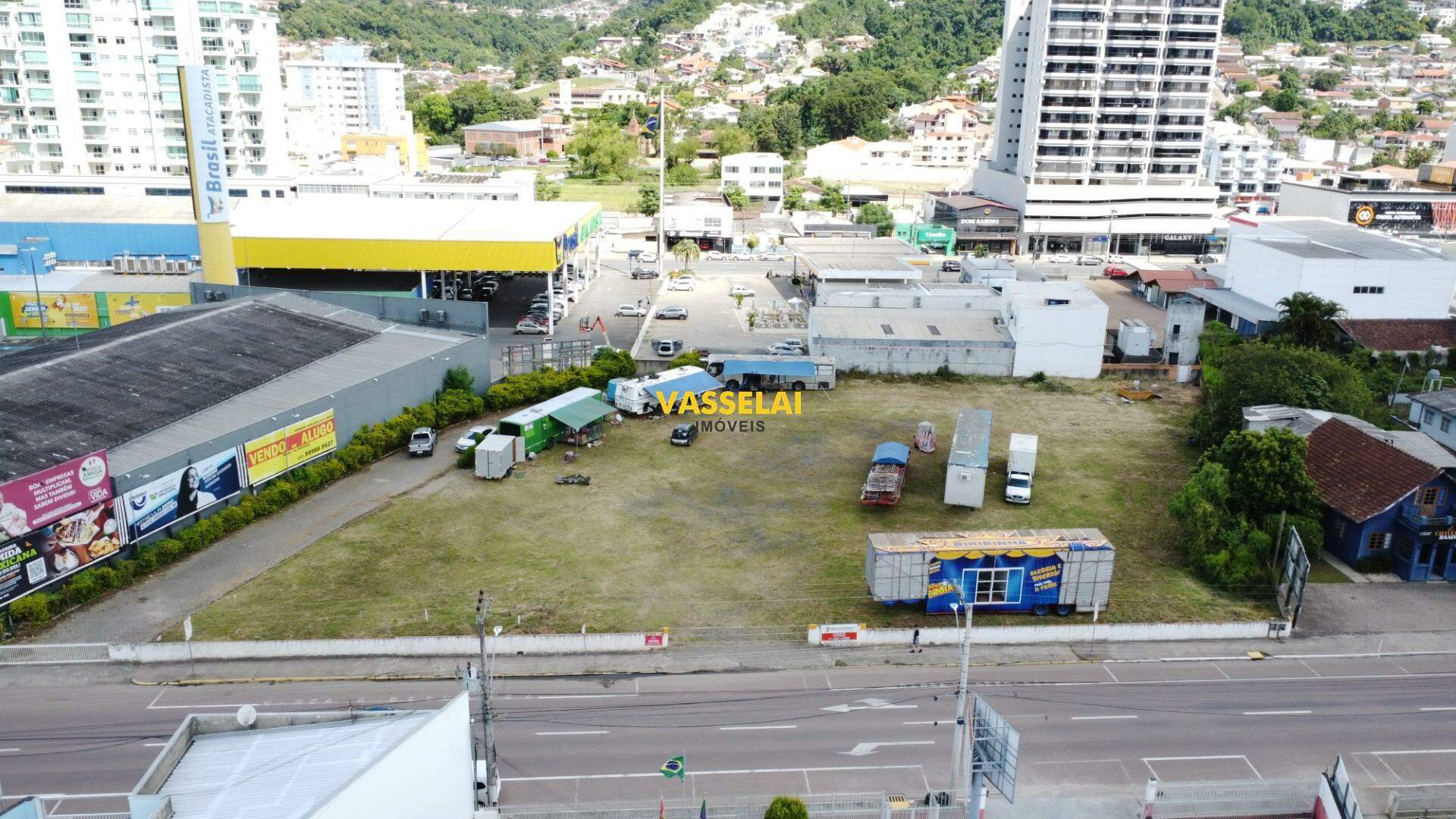 Terreno à venda no Centro: 