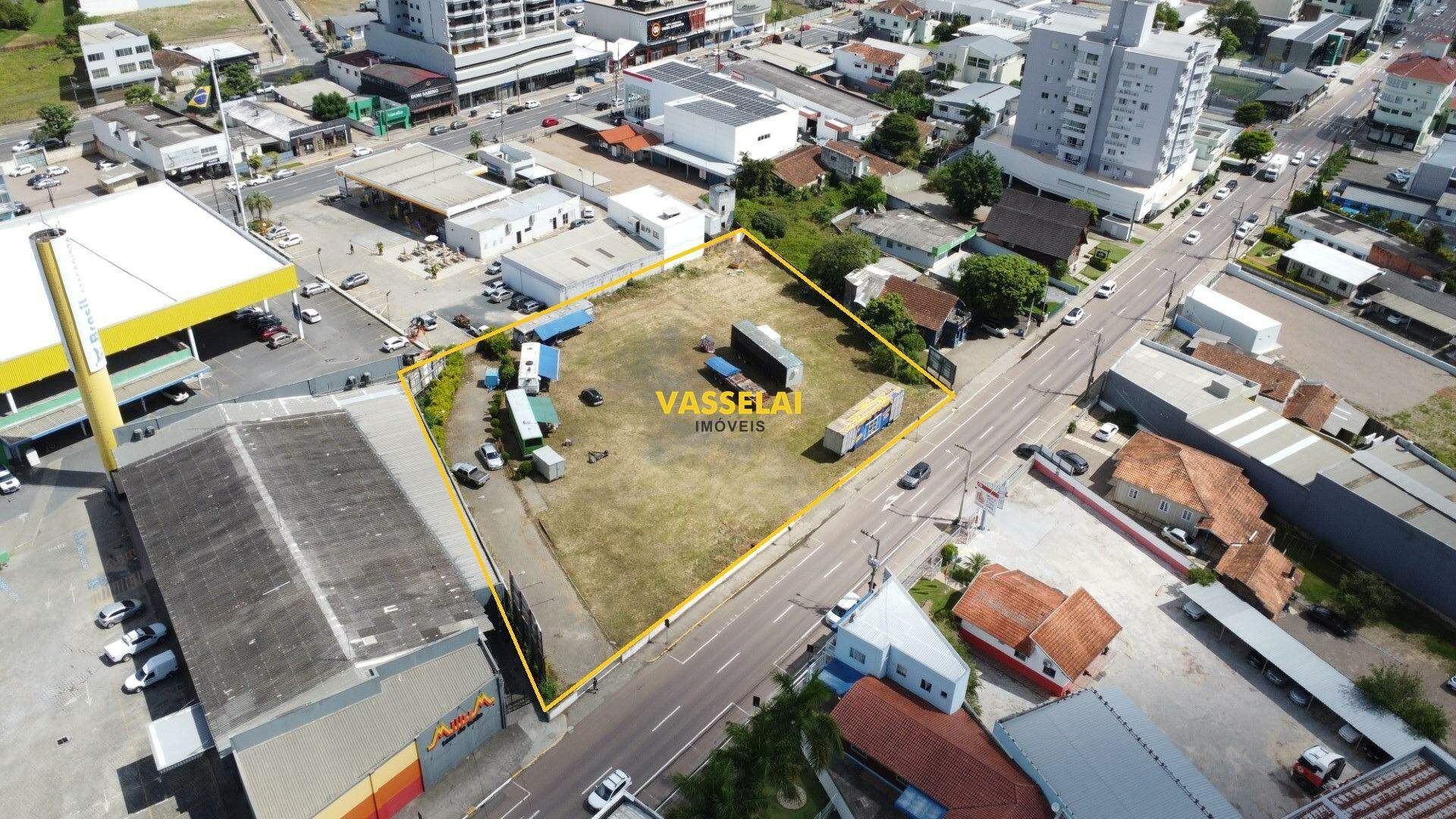 Terreno à venda no Centro: 