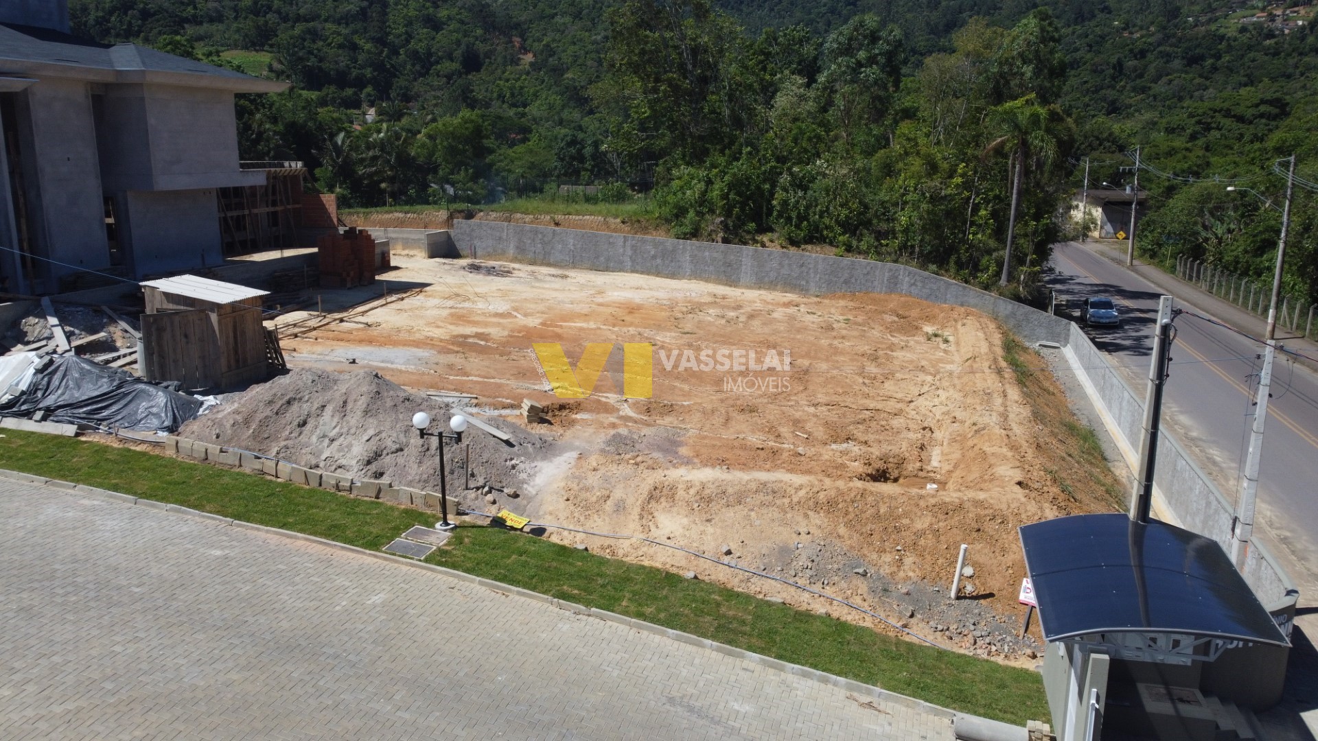 Terreno à venda no Fundo Canoas: 14.JPG