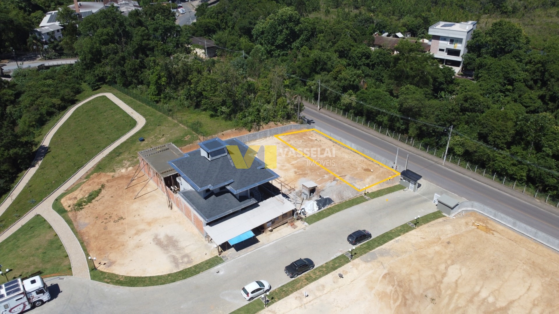 Terreno à venda no Fundo Canoas: 20.JPG