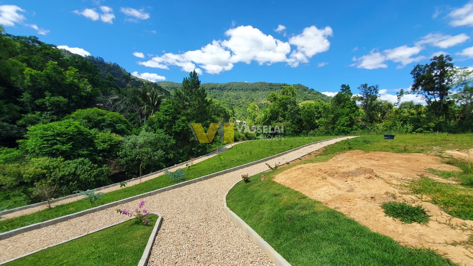 Terreno à venda no Fundo Canoas: 24.jpeg