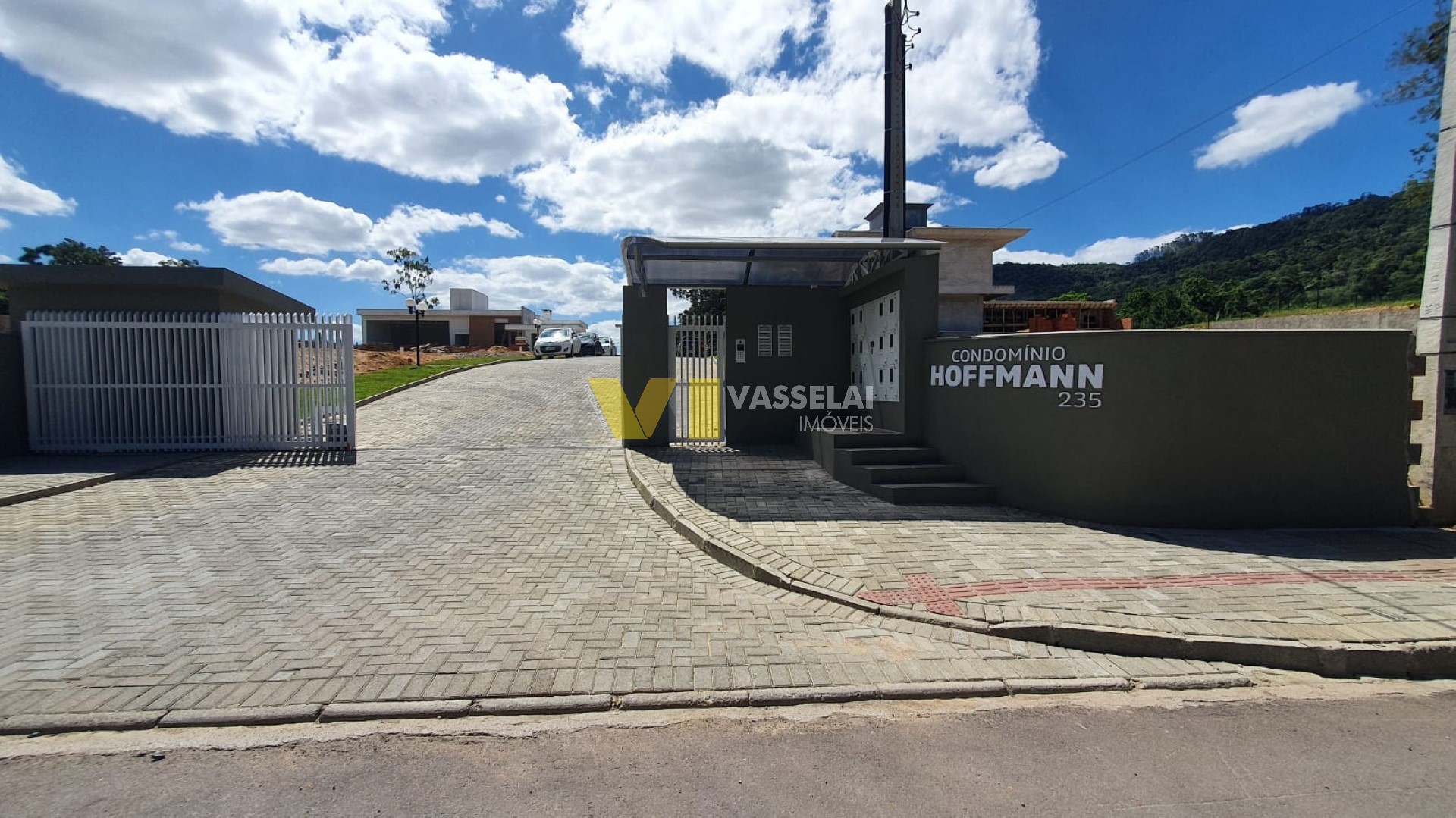 Terreno à venda no Fundo Canoas: 2.jpeg