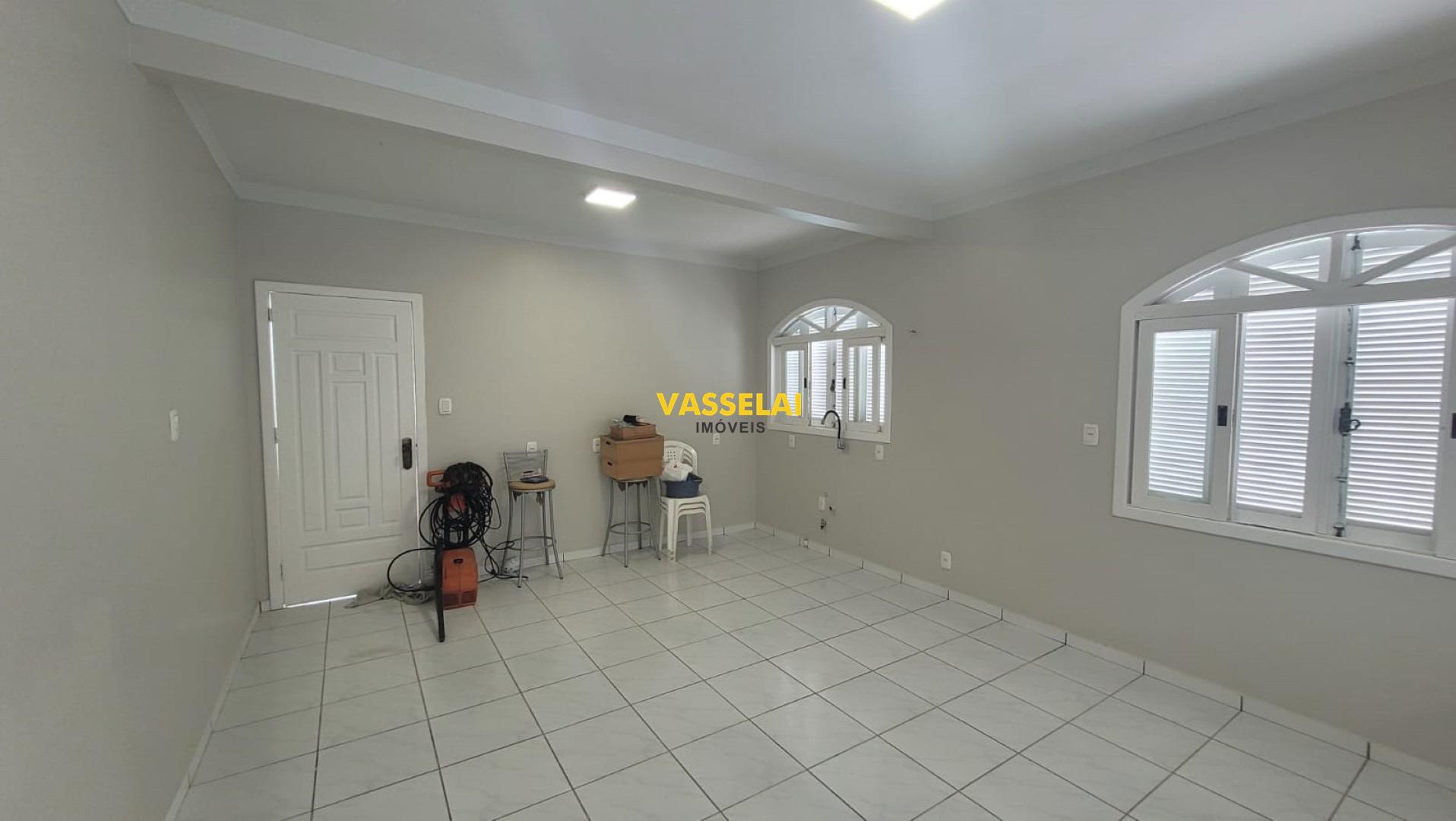 Casa à venda no Centro: 