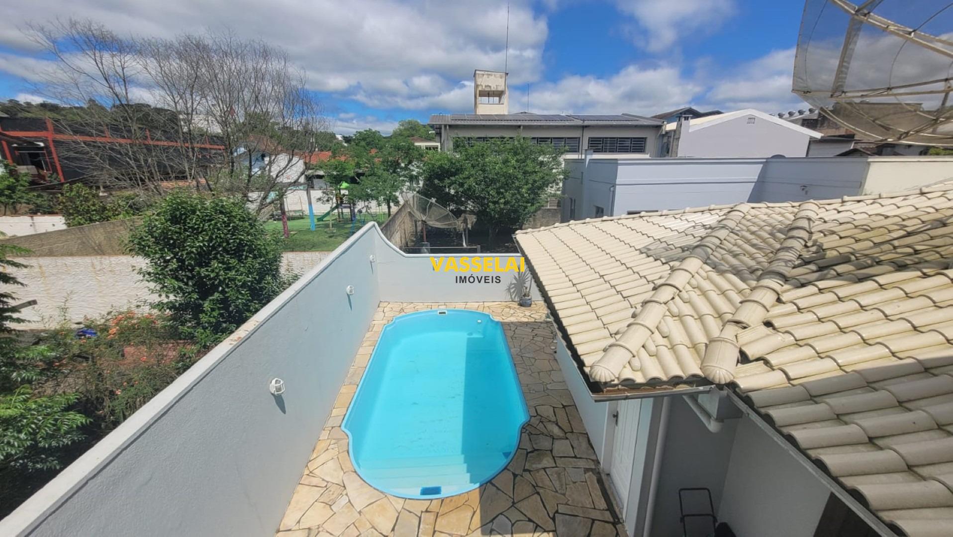 Casa à venda no Centro: 