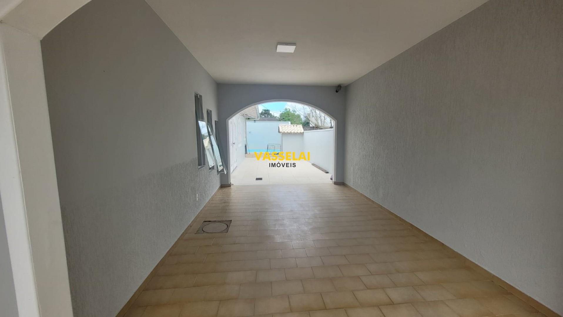 Casa à venda no Centro: 