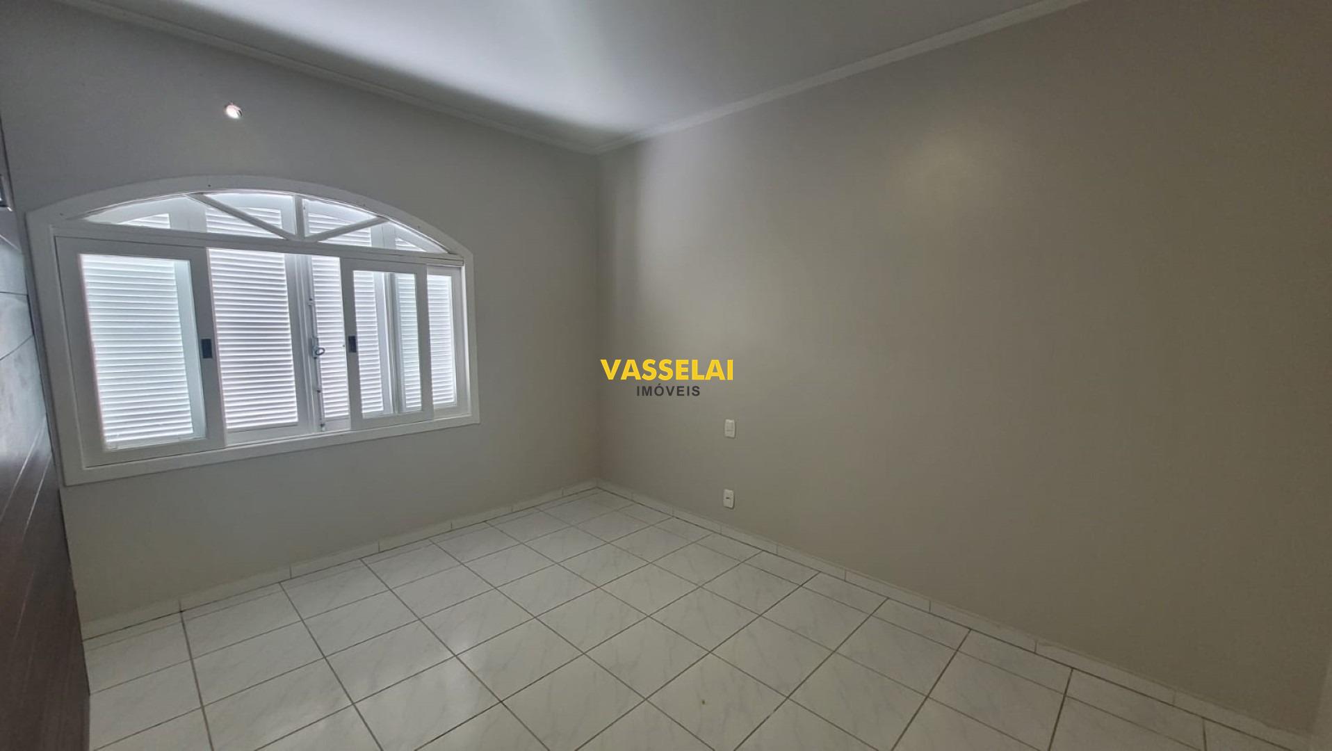 Casa à venda no Centro: 