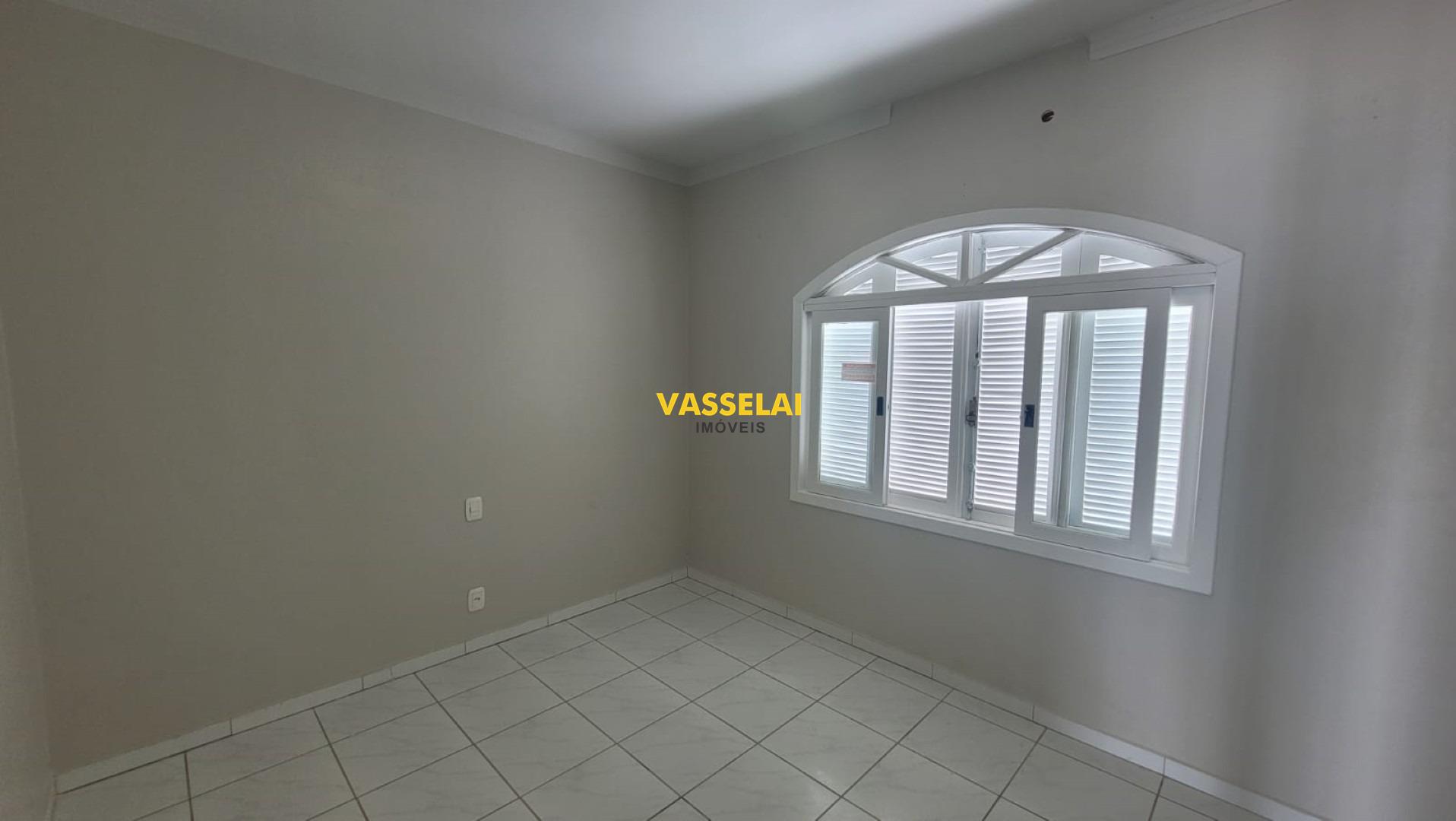 Casa à venda no Centro: 