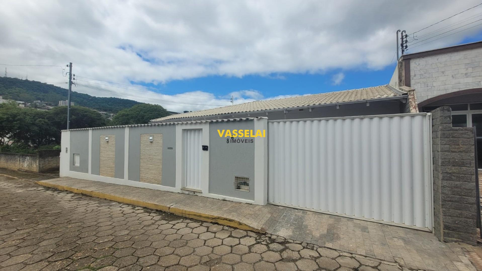 Casa à venda no Centro: 