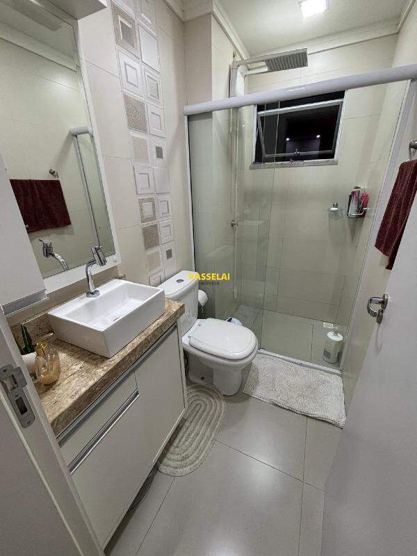 Apartamento à venda no Laranjeiras: 