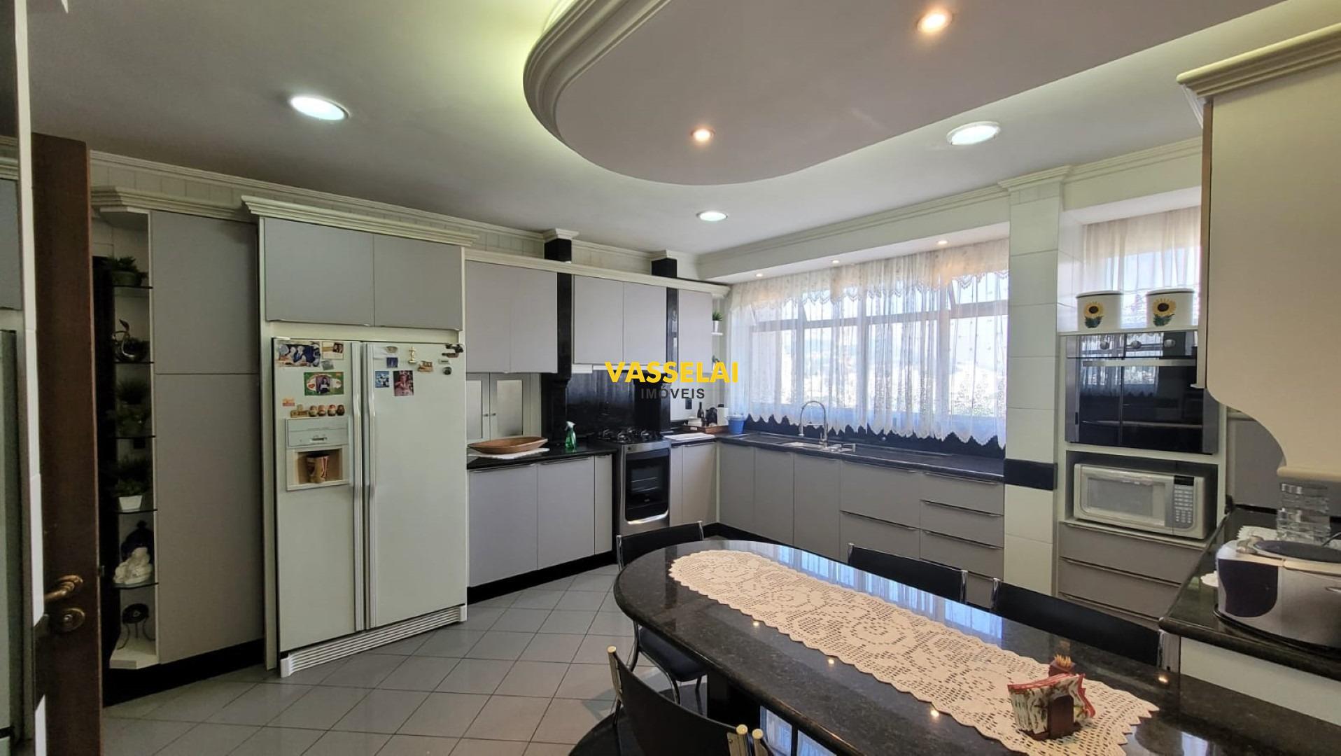 Apartamento à venda no Jardim América: 