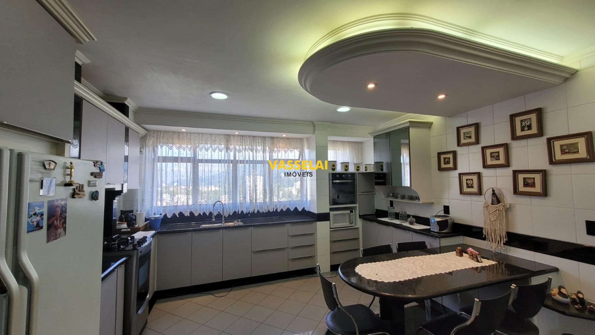 Apartamento à venda no Jardim América: 