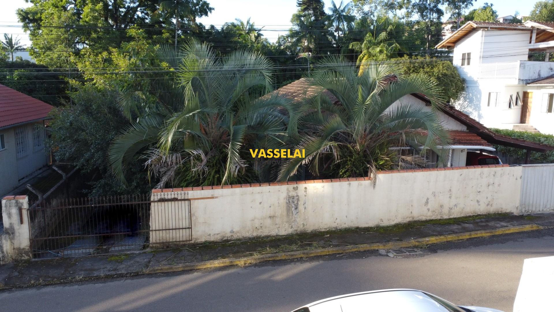 Terreno à venda no Laranjeiras: 