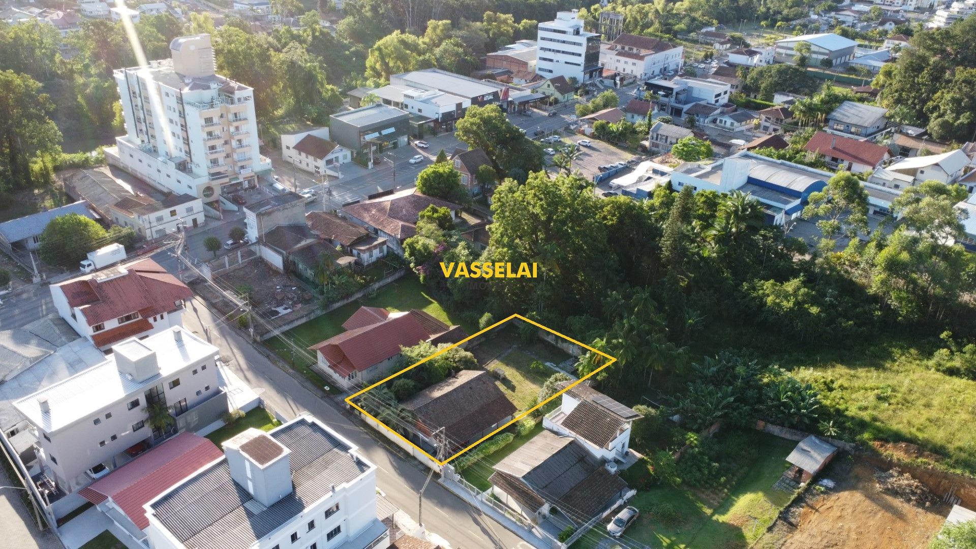 Terreno à venda no Laranjeiras: 