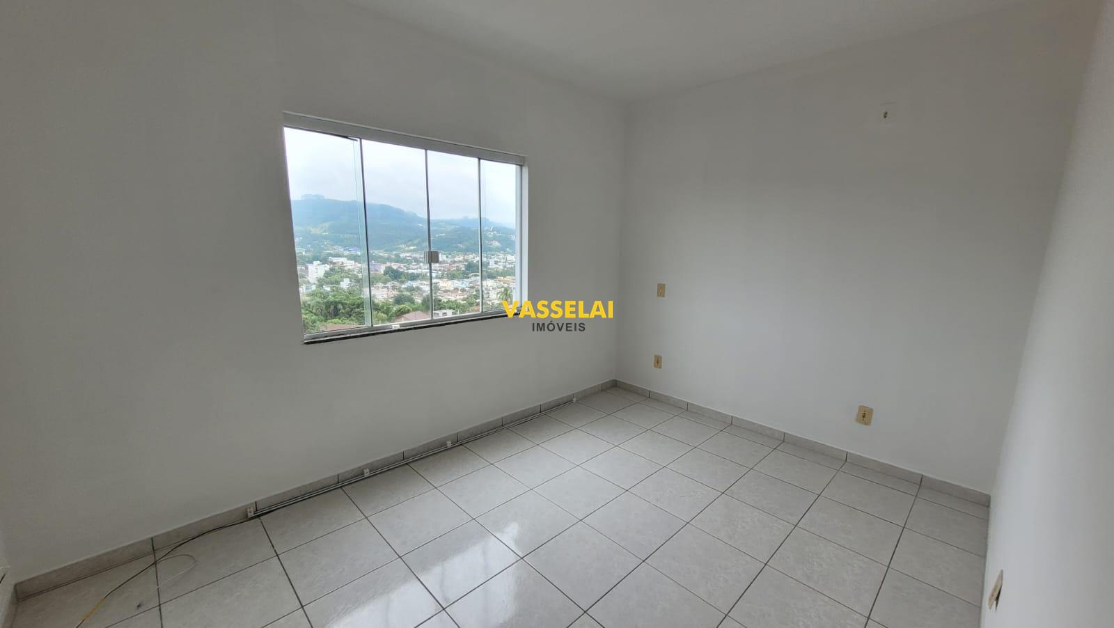 Apartamento para aluguel no Eugênio Schneider: 