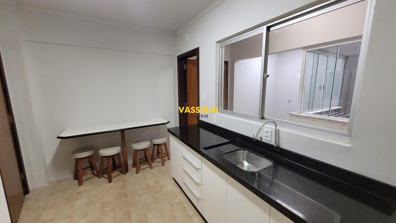 Apartamento para aluguel no Centro: 