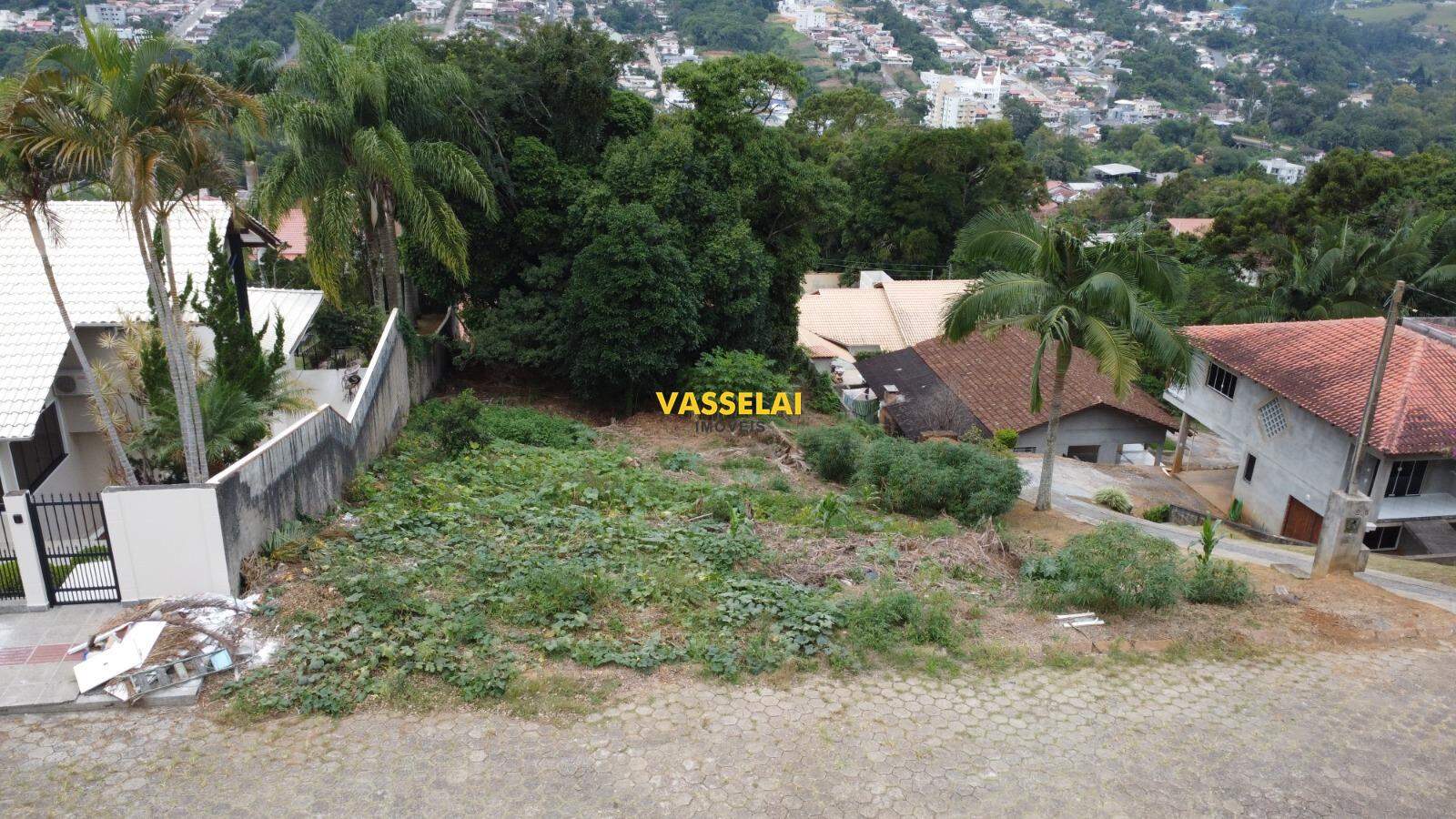 Terreno à venda no Sumaré: