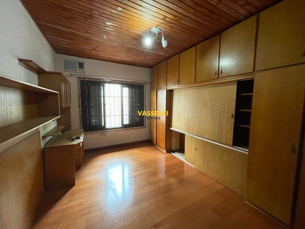Casa à venda no Centro: