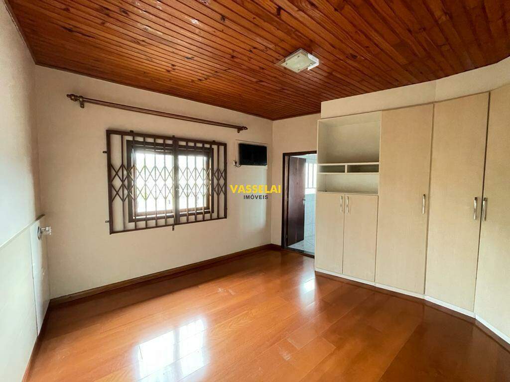 Casa à venda no Centro: