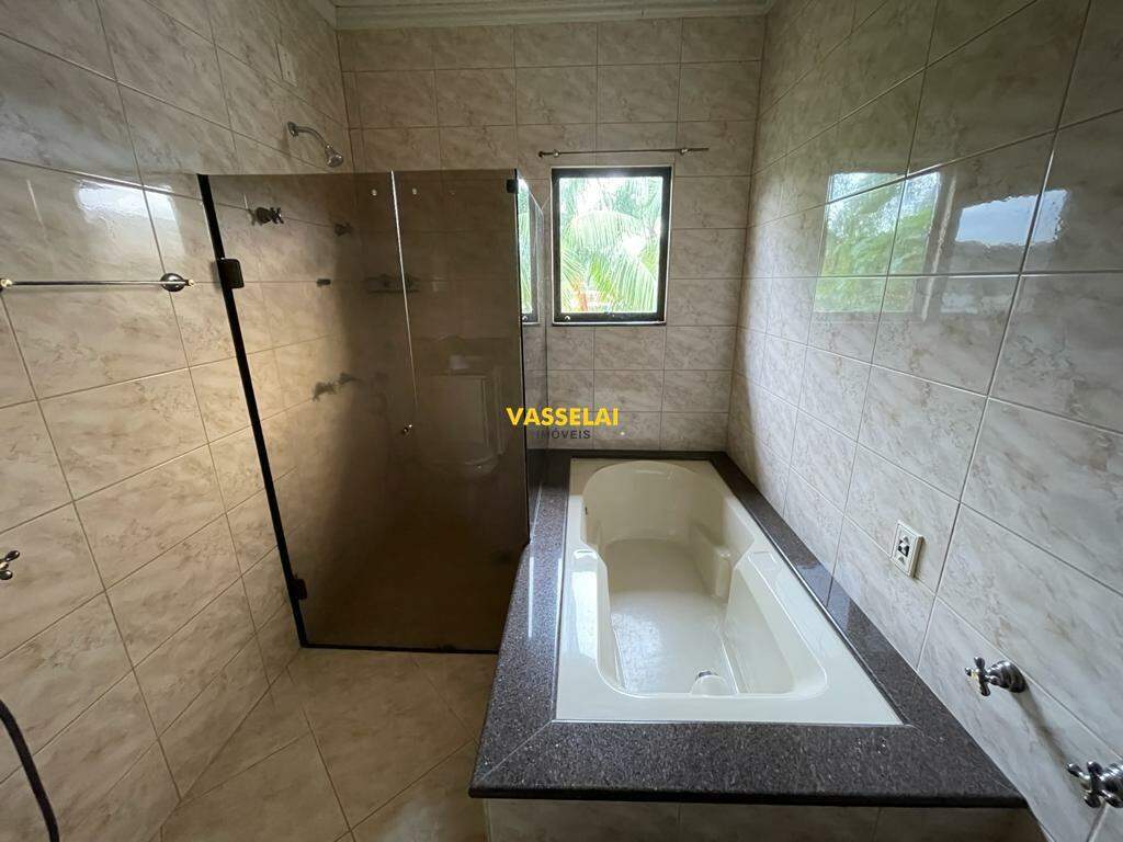 Casa à venda no Centro: