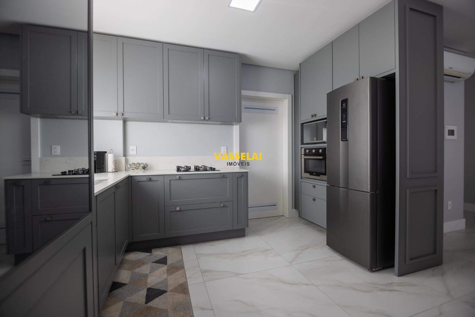 Apartamento à venda no Jardim América: