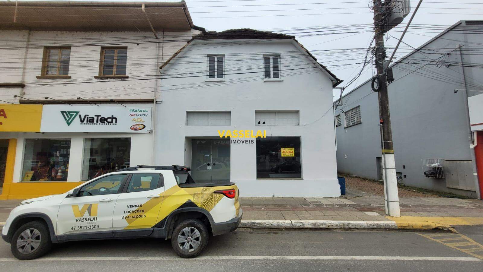 Comercial para aluguel no Budag: 
