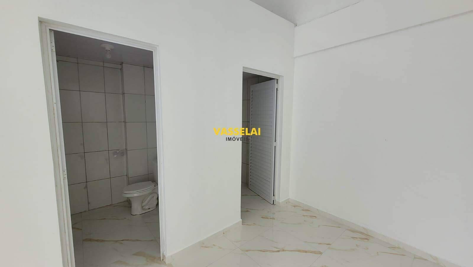 Sala à venda no Centro: