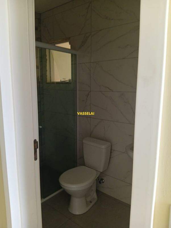 Casa à venda no Taboão: 