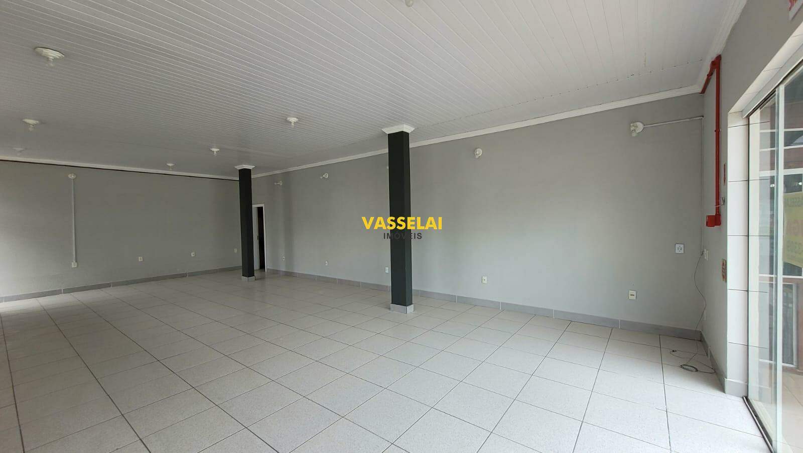 Comercial para aluguel no Fundo Canoas: 
