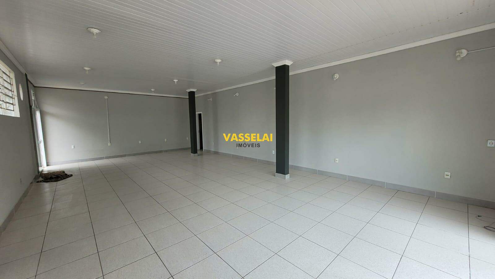 Comercial para aluguel no Fundo Canoas: 