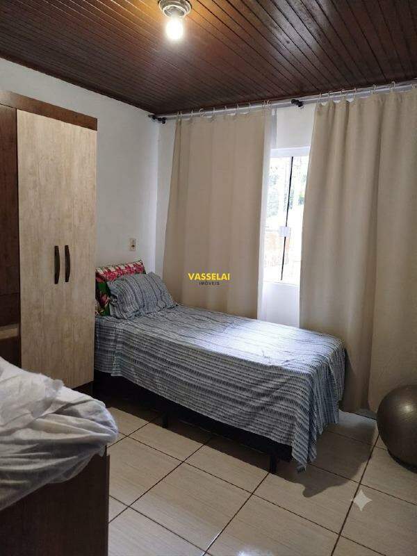 Casa à venda no Canta Galo: