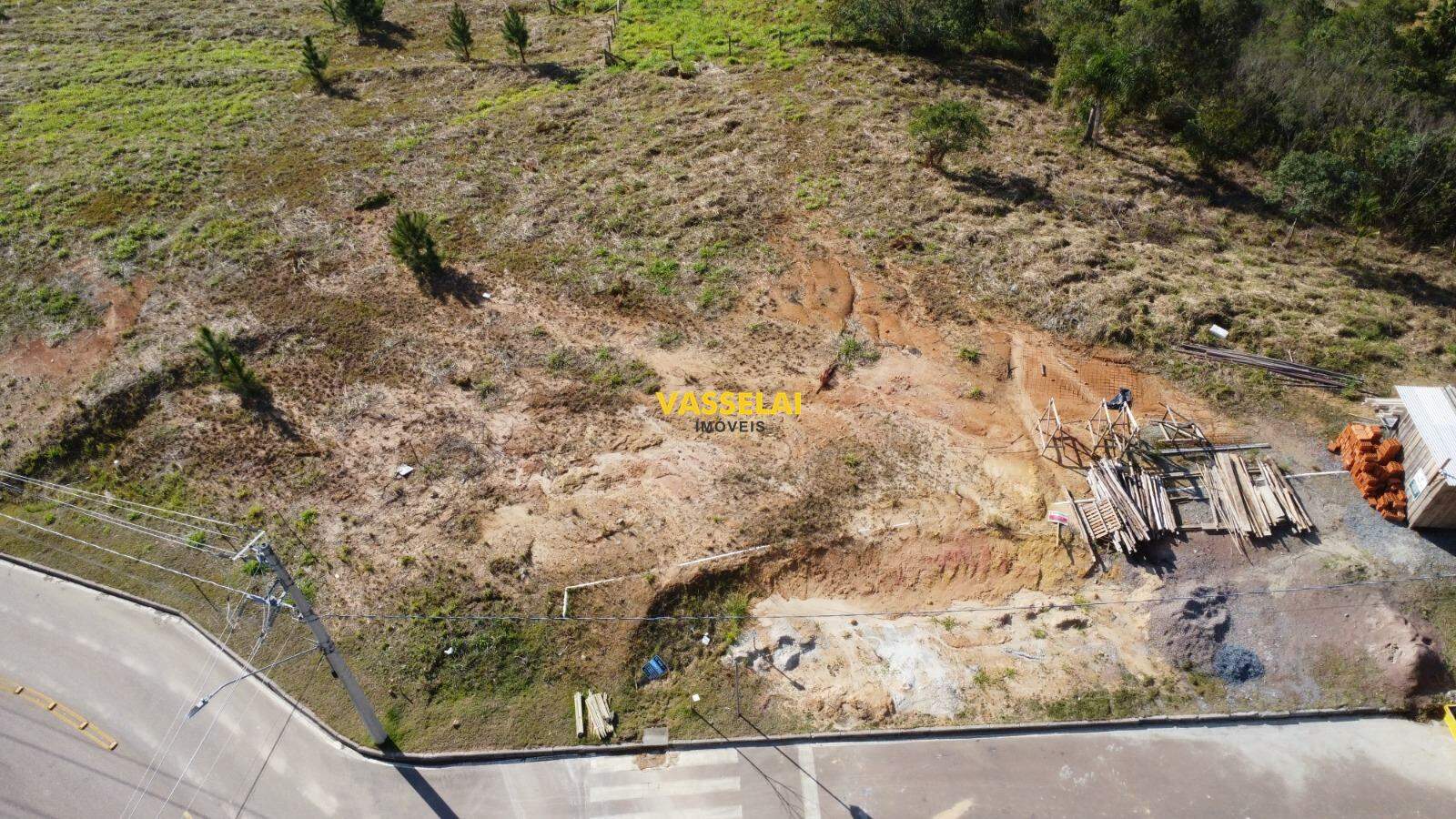 Terreno à venda no Albertina: 